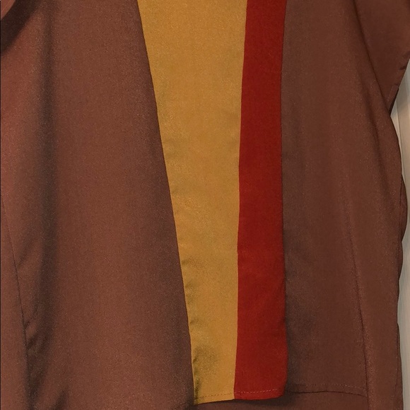 Brown Shirt - Picture 2 of 3